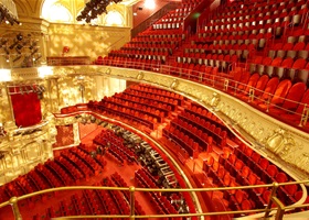 theatre mogador in paris