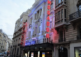 theatre mogador paris musical comedy